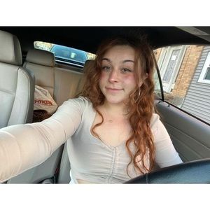 Meet your Posher, Makayla